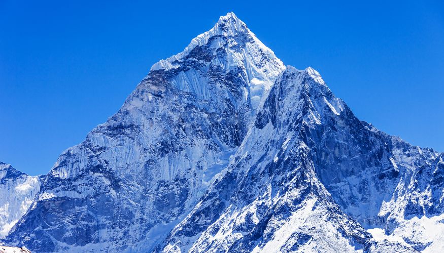 Everest Chomolungma |The Sacred Identity of the World’s Highest Peak